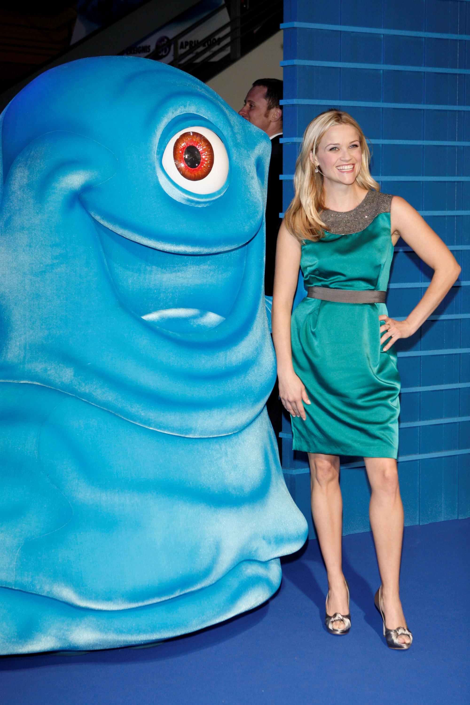 Reese Witherspoon Monsters vs Aliens 02