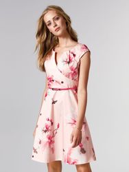 37776548_peterhahnss18esther_26.jpg