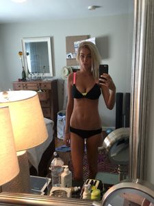 Elizabeth-Turner-%C3%A2%E2%82%AC%E2%80%9C-Naked-Leaked-Private-Pictures-%28NSFW%29-76w5wrwsaq.jpg