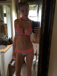 Elizabeth-Turner-%C3%A2%E2%82%AC%E2%80%9C-Naked-Leaked-Private-Pictures-%28NSFW%29-k6w5wtcng5.jpg