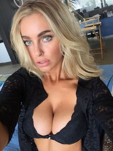 Elizabeth-Turner-%C3%A2%E2%82%AC%E2%80%9C-Naked-Leaked-Private-Pictures-%28NSFW%29-i6w5wtfupb.jpg