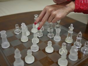 Beautiful Models - EILEEN - Chess-r7c0ccnmzn.jpg
