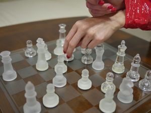 Beautiful Models - EILEEN - Chess-w7c0cco0be.jpg