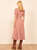 44889517_annalise-dress_praline_3.jpg